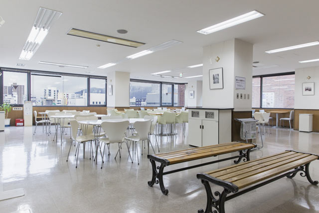 学生ホール